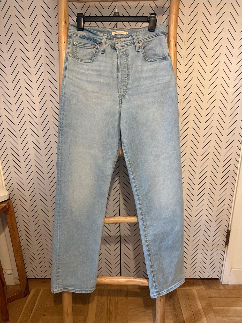 Levi’s Ribcage Straight Light Wash High-Rise Women’s Jeans
